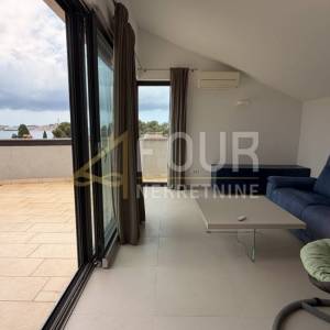 Istra, Rovinj, luksuzni dvoetažni penthouse, garaža, 100m od mora i plaže
