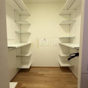 Istra, Rovinj, luksuzni dvoetažni penthouse, garaža, 100m od mora i plaže