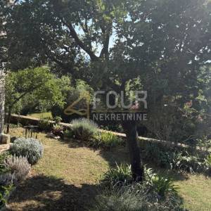 Istra, Rovinj, samostojeća katnica, 109m2, pogled na more