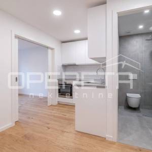Istra, Rovinj, Ulica Carera, PRILIKA - stan 33 m2 na odličnoj lokaciji, 4.kat