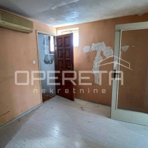 Istra, Rovinj, Ulica Carera, PRILIKA - stan 33 m2 na odličnoj lokaciji, 4.kat
