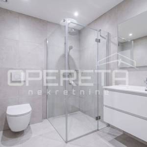 Istra, Rovinj, Ulica Carera, PRILIKA - stan 33 m2 na odličnoj lokaciji, 4.kat