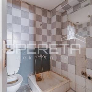 Istra, Rovinj, Ulica Carera, PRILIKA - stan 33 m2 na odličnoj lokaciji, 4.kat