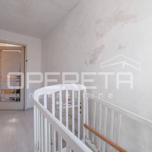 Istra, Rovinj, Ulica Carera, PRILIKA - stan 33 m2 na odličnoj lokaciji, 4.kat