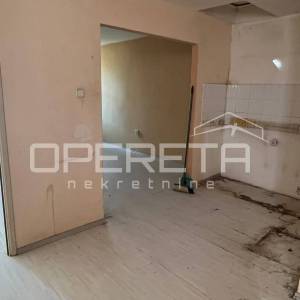 Istra, Rovinj, Ulica Carera, PRILIKA - stan 33 m2 na odličnoj lokaciji, 4.kat