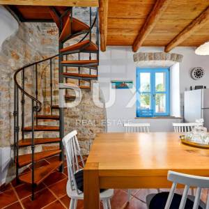 ISTRA, SVETI LOVREČ - Rustikalna kuća s bazenom
