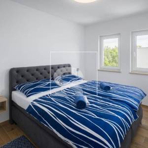 Istra, Umag - dvojna kuća s bazenom, 4 spavaće, pogled more