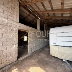 Istra, Vodnjan, gospodarska zgrada, 100m2