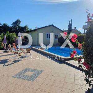 ISTRA, ŽMINJ – Imanje na 9.032 m², tri samostojeće kuće, dva bazena 