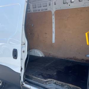 Iveco DAILY 35S14 V FURGON 13 M3