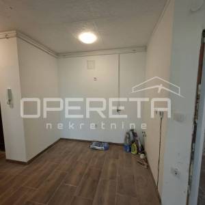 Iznajmljuje se jednosoban stan (52,20 m²) – mogućnost uređenja prema vlastitim ž