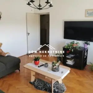 IZNAJMLJUJE SE STAN U OSIJEKU