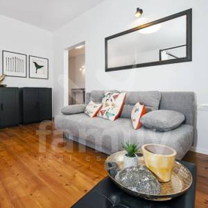 IZNIMNA DVA APARTMANA TIK DO MORA