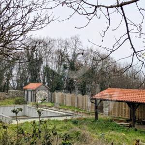 IZUZETNA INVESTICIJSKA PRILIKA - 6 KUĆA S POGLEDOM NA MORE I BAZENOM