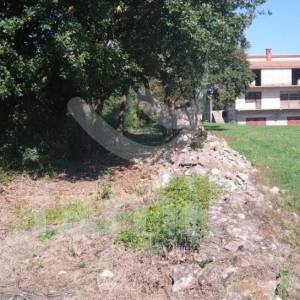 IZUZETNO ATRAKTIVNO I PROSTRANO GRAĐEVINSKO ZEMLJIŠTE