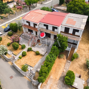 Jadranovo – Kuća dvojnica idealna za dvije obitelji, 600 m od mora
