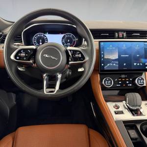 Jaguar F-Pace 90th Anniversary D204 A9