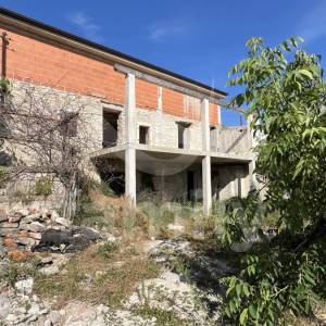 KAMENA KUĆA VISOKOG POTENCIJALA