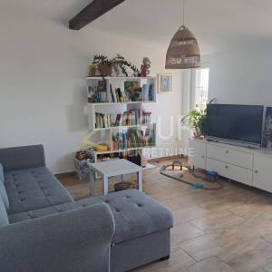 Kastav, 76.50m2, 2s+db, terasa, pogled na more