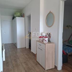 Kastav, 76.50m2, 2s+db, terasa, pogled na more