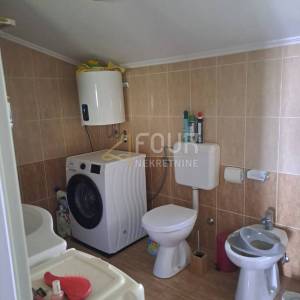 Kastav, 76.50m2, 2s+db, terasa, pogled na more