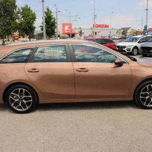 Kia Ceed Sportswagon 1.6 CRDi AUTOMATIK *NAVIGACIJA, KAMERA*