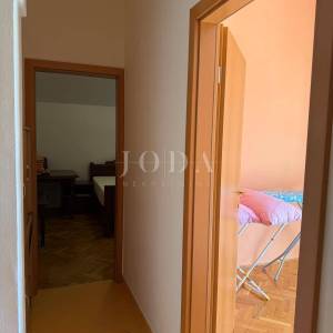Klenovica dvosobni stan 200m od mora