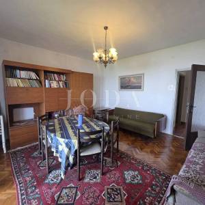 Klenovica, kuća na odličnoj lokaciji
