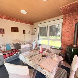 Kloštar Ivanić - uređena prizemnica s 3 spavaće sobe, garažom i parcelom od 2.054 m2