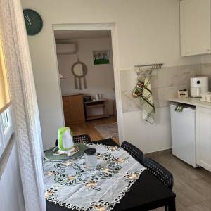 Kompletno adaptirana kuća + potencijal potkrovlja, Krnjak