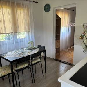 Kompletno adaptirana kuća + potencijal potkrovlja, Krnjak