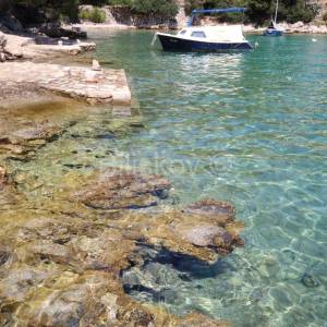 Korčula, Vela Luka, prodaja kuća 1.red, 4 stana