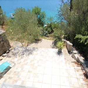 Korčula, Vela Luka, prodaja kuća 1.red, 4 stana