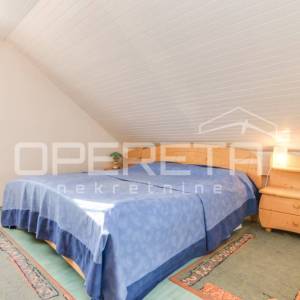 KUĆA, KRAPINSKE TOPLICE / KLOKOVEC – 243 m² stambene površine + objekt s poslovn