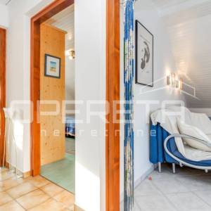 KUĆA, KRAPINSKE TOPLICE / KLOKOVEC – 243 m² stambene površine + objekt s poslovn