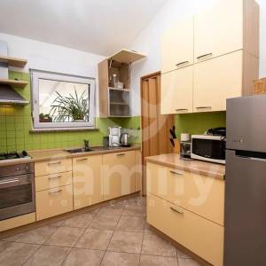 KUĆA NA KRAJU SELA - BAZEN, MIR I VELIČANSTVEN OSJEĆAJ SLOBODE