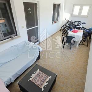 Kuća s 2 apartmana na Viru | 121 m² | 250 m od mora