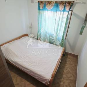 Kuća s 2 apartmana na Viru | 121 m² | 250 m od mora