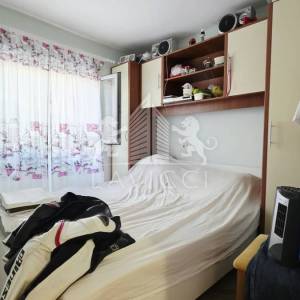 Kuća s 2 apartmana na Viru | 121 m² | 250 m od mora