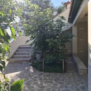 Kuća s velikim investicijskim potencijalom – Pula
