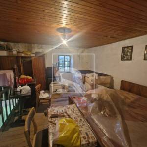 Kuća za adaptaciju u okolici Grimalde