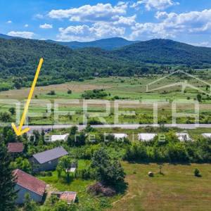 Kuća za obnovu blizu NP Plitvička jezera na parceli 1021 m2