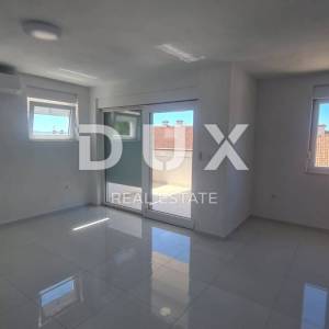 KVARNER, CRIKVENICA - Apartman u novogradnji s pogledom na more! POSLJEDNJI U ZGRADI!