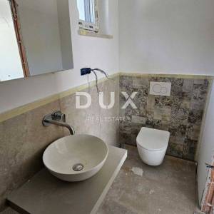Kvarner, Kraljevica, dvojna vila, 151 m2, novogradnja, bazen