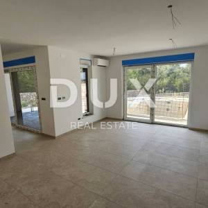 Kvarner, Kraljevica, dvojna vila, 151 m2, novogradnja, bazen