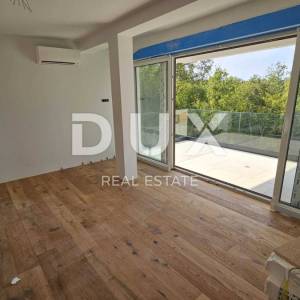 Kvarner, Kraljevica, dvojna vila, 151 m2, novogradnja, bazen