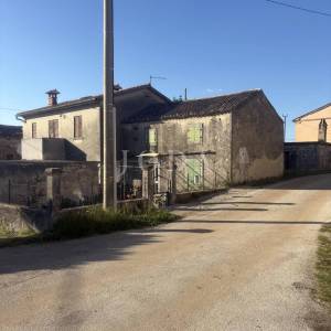 Labin, okolica, kuća za adaptaciju u manjem, mirnom selu