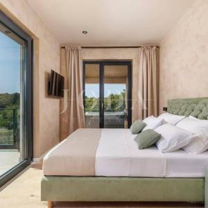 Labin, okolica, moderna Villa s bazenom i privatnim wellnessom