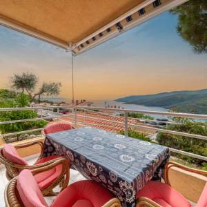 LABIN, RABAC - Stan u prizemlju, 2S+DB
