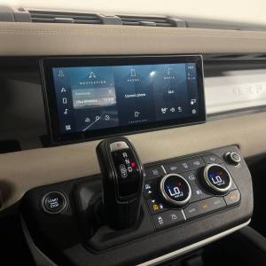 Land Rover Defender 110 X-DYNAMIC SE 2.0T PHEV 404HP AWD A8 - 3 godine jamstva